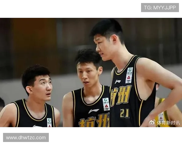 胡金秋:从青涩新星到CBA赛场的领军人物之路 胡金秋:从青涩新星到CBA赛场的领军人物之路